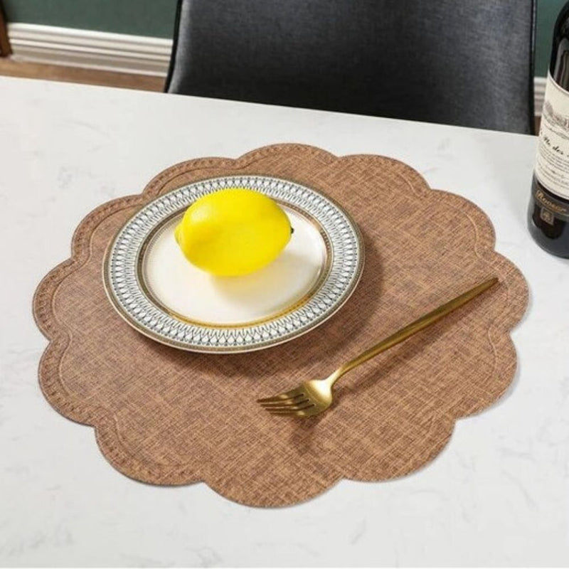 Scalloped Waterproof Placemat