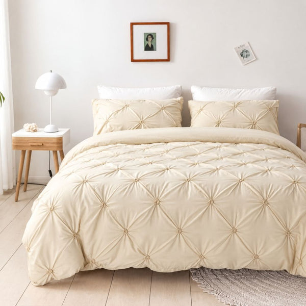 Amore Luxury Pinch Pleat Quilt Cover Set