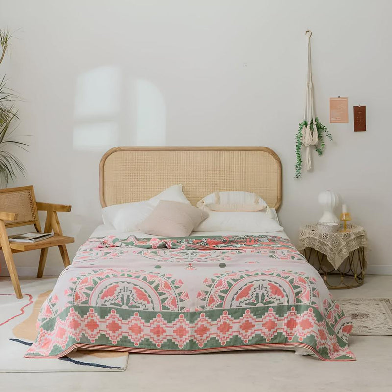 Dreamy Wanderer Cotton Blanket