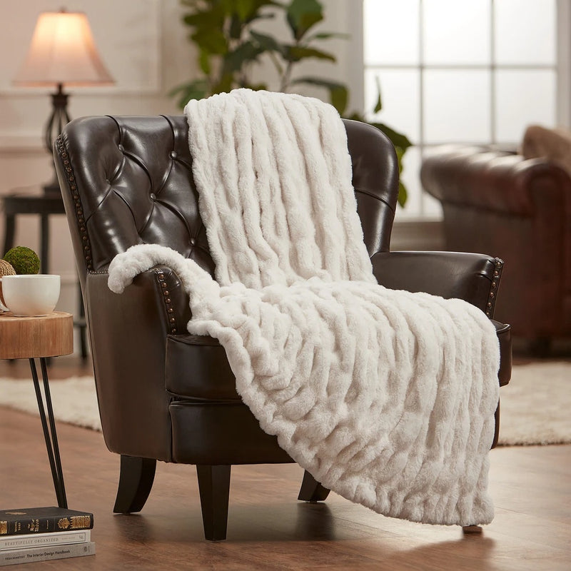 Chic Casa Faux Fur Blanket™️